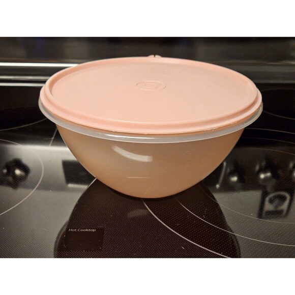 Vintage Tupperware Wonderlier Sheer Bowl #236-17 w/ Pink lid # 229-5 - Picture 3 of 8